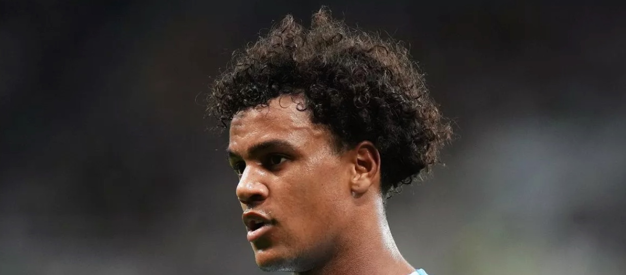 Bobb Blow as Wembley Looms Again